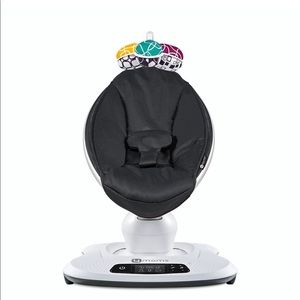 4moms Mamaroo 4 classic multi motion baby swing in black